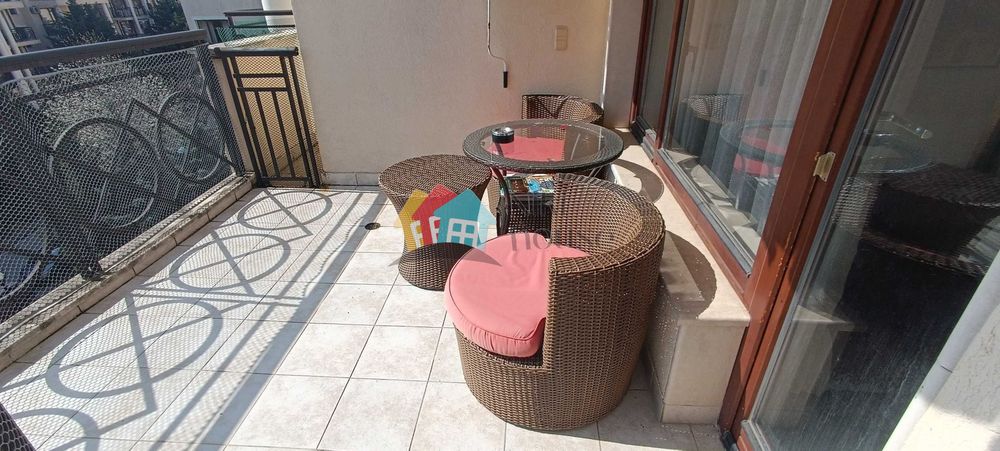 Мезонет в Варна, област-к.к.Златни пясъци площ 208 цена 300000