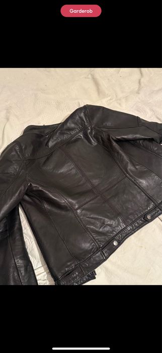 Кожанная куртка DKNY