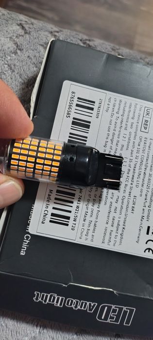 Vand becuri led semnal model SL-144  led .