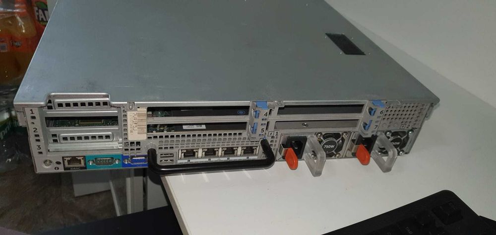 Server Dell Poweredge R720