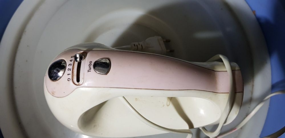  Продам миксеры нерабочий цена за оба