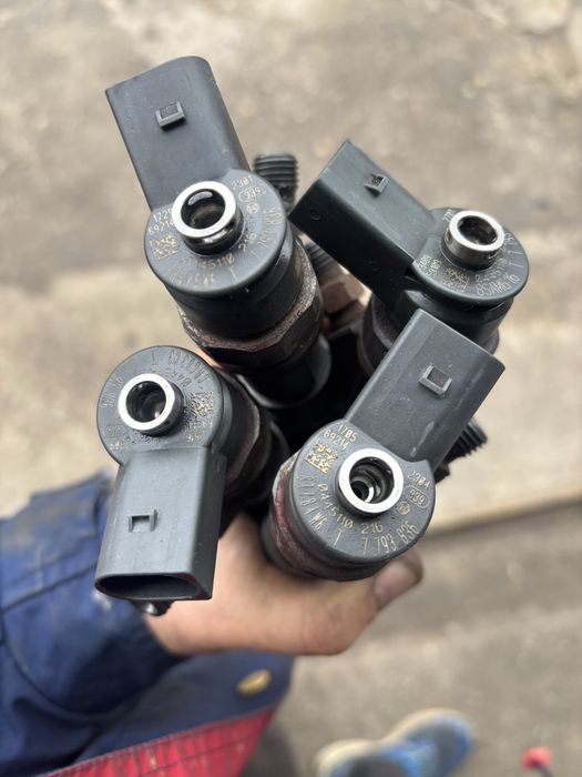 Injectoare Bmw e60 , e90, e46