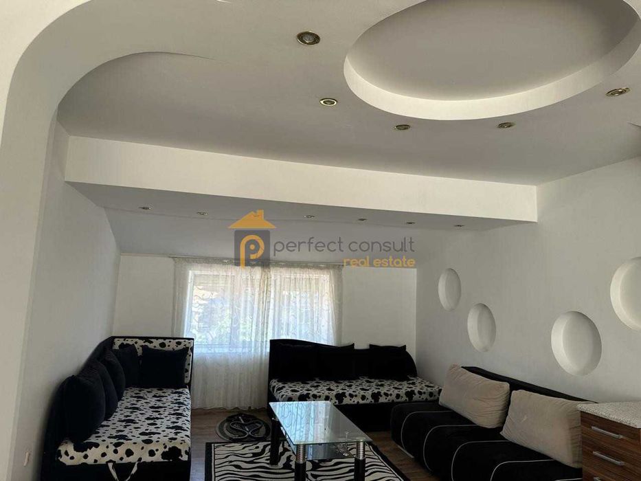 Дава се под наем Тристаен апартамент в Пловдив, Център - 120 кв.м за 400 € - Снимка #2