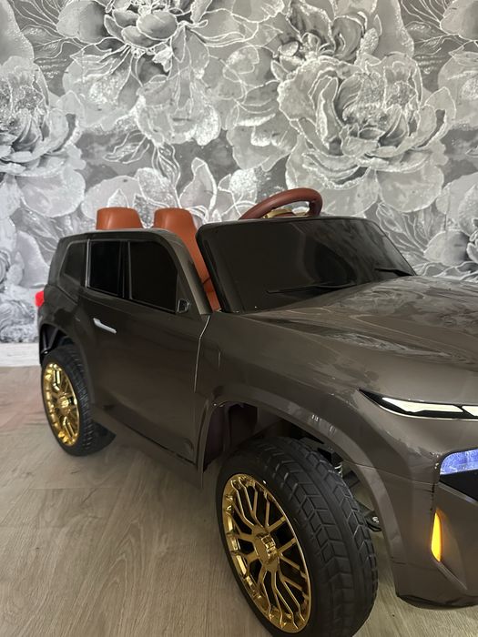 Детская машинка BMW