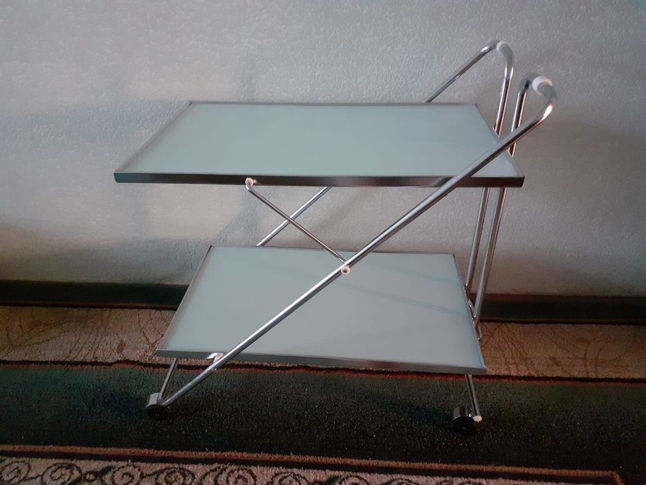 Столик сервировочный