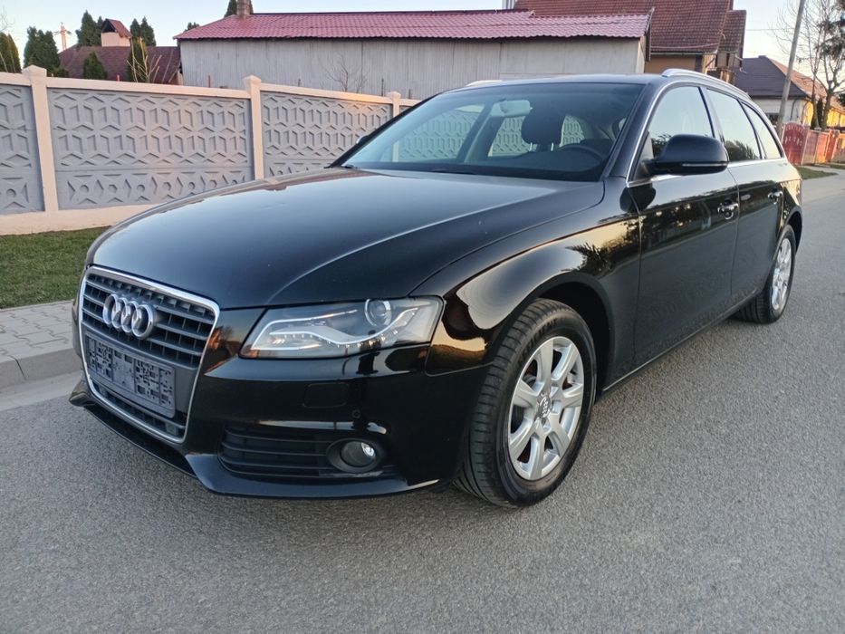 Audi A4  B8  2.0. -Automat /navi/xenon/led