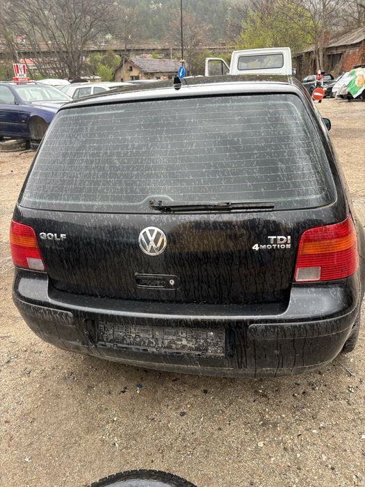 Фолксваген голф 4 1.9 tdi 90к.с 4х4 за части. Може и цял!