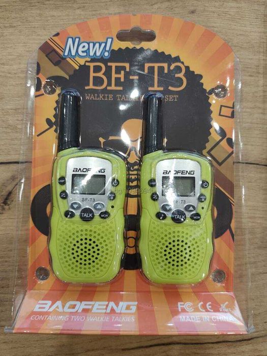 Комплект 2 Броя Детска Радиостанция Уоки-Токи Baofeng Фенер 3км обхват