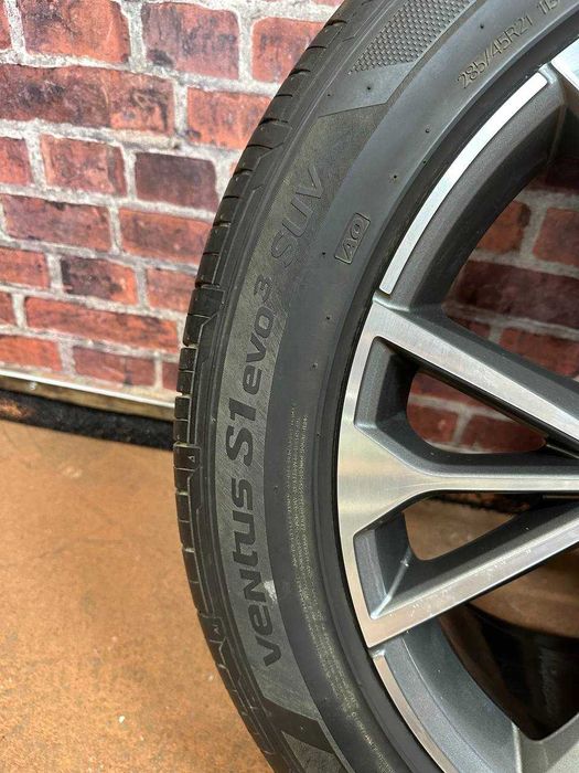 Janta AUDI Q7 Q8 j10 285 45 R21 Hankook