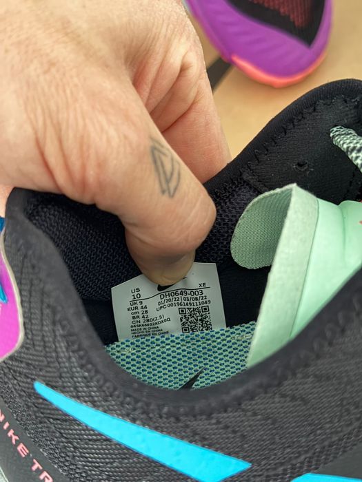 Nike air zoom terra kiger 8 nr.44 28cm - NOI cu etichete în cutia originală