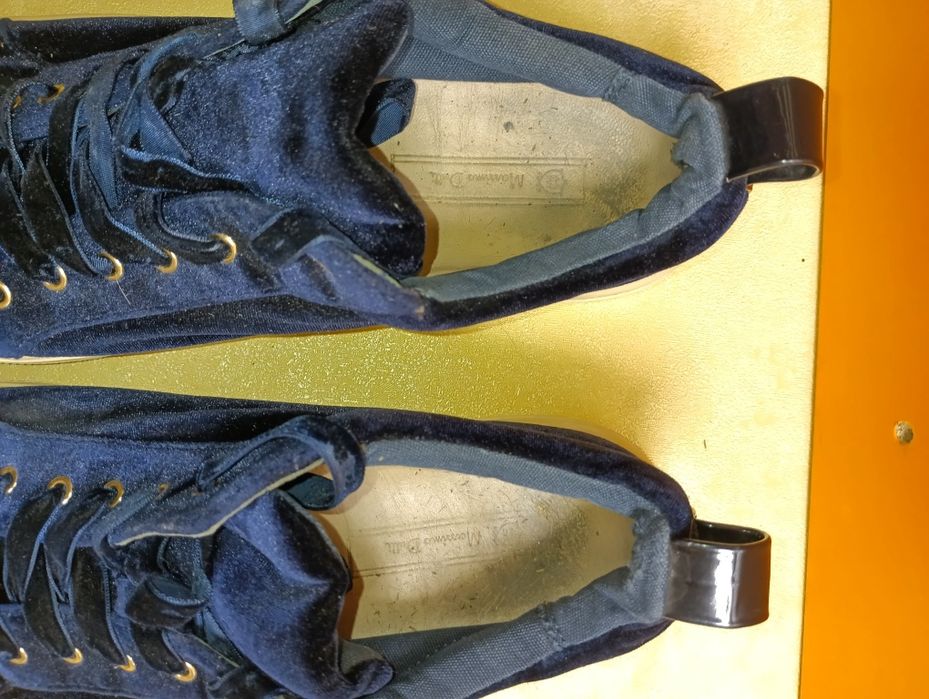 Massimo Dutti N 41 кожени - 29 лв