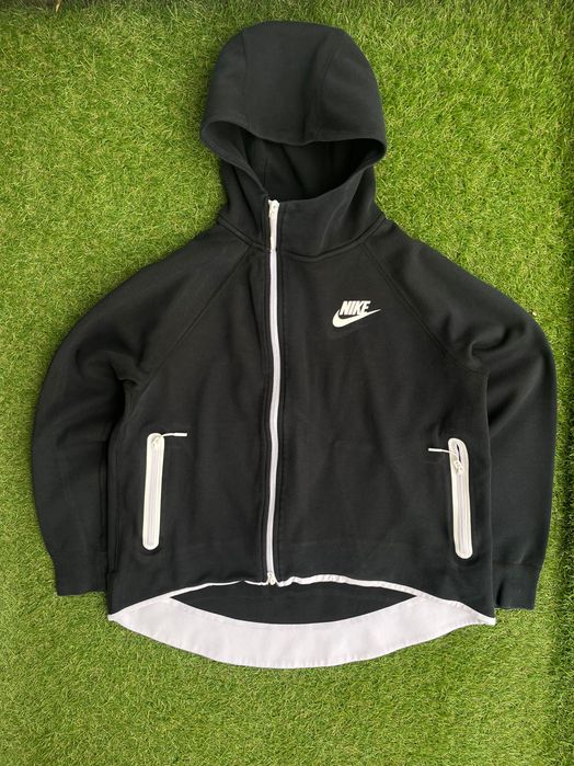 Дамски спортен екип : Nike Fleece Tech M