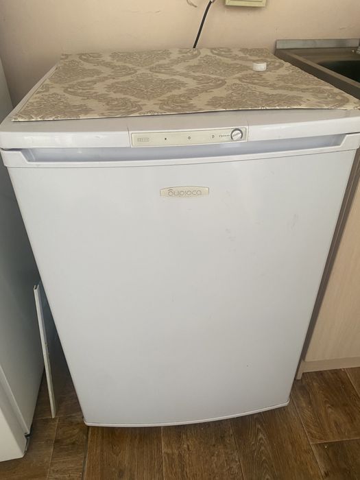 Продам морозильник