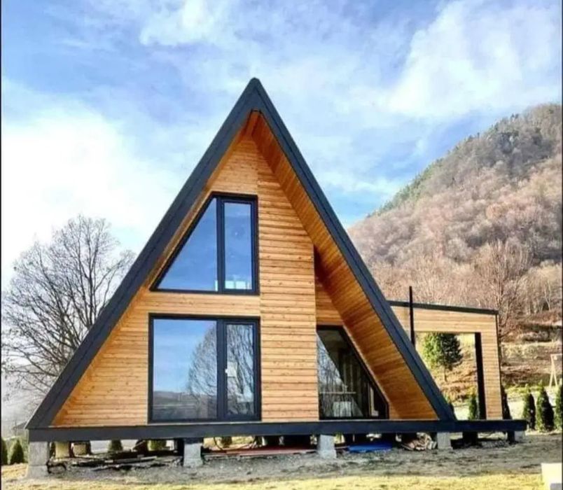 Vând cabane din lemn cu izolație