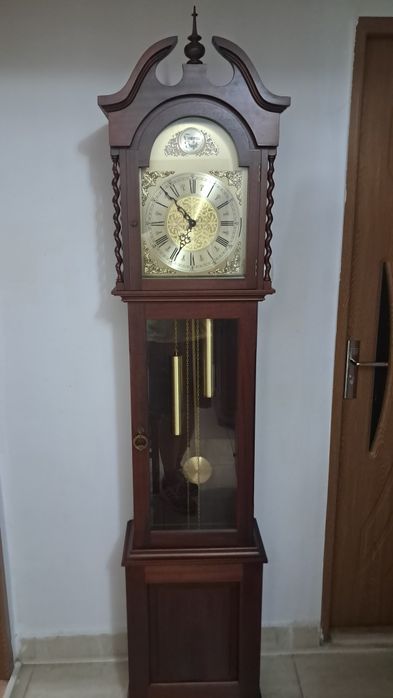 Ceas de podea cu pendula