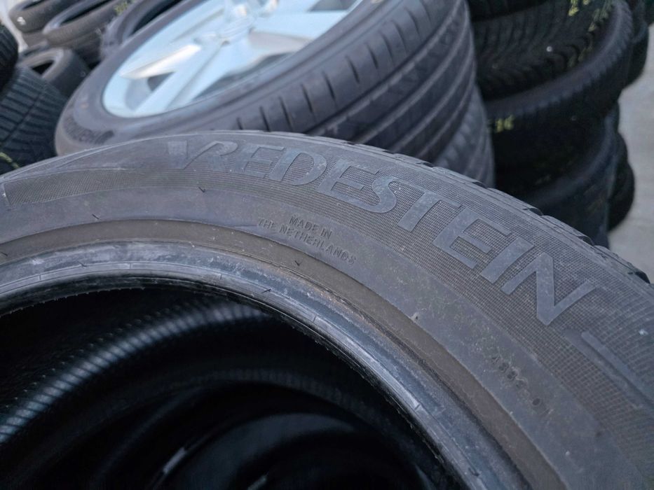 2бр Зимни гуми 245 50 18 - Vredestein