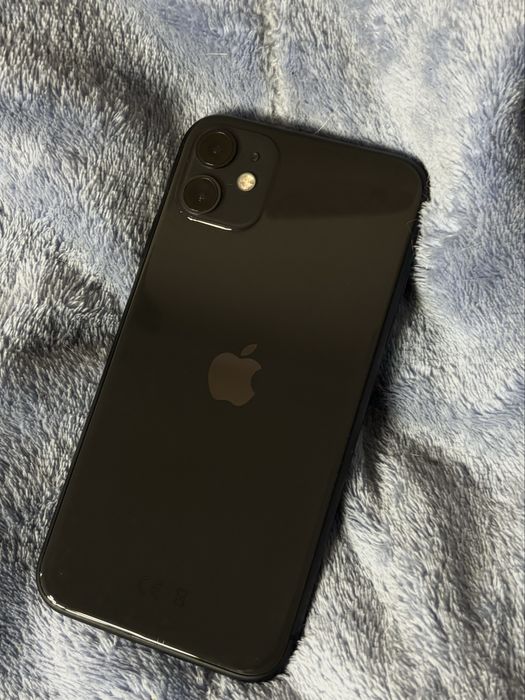 Продам айфон 11 на 128гб