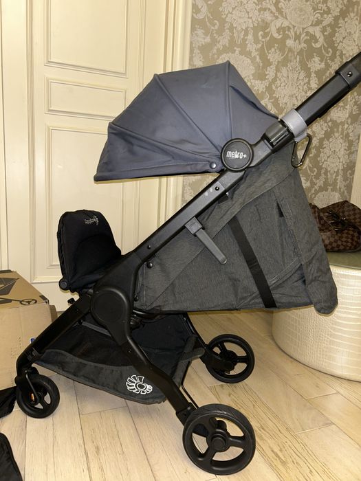 Ergobaby Metro+ Compact City Stroller