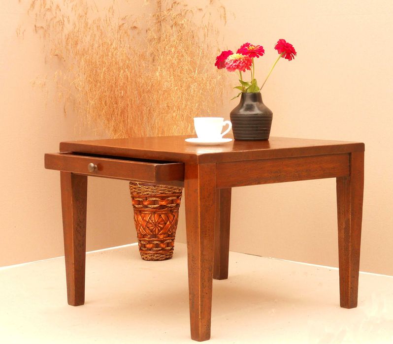 Fabrica de mobila lichideaza stoc de mobilier de lux