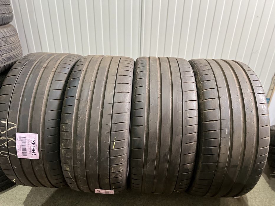 Anvelope de vară:Michelin Pilot Sport 4s , 235/35/20 92Y ‘TO’