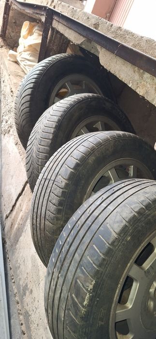 VW Golf 3 GTI 15ки джанти с гуми подарък, зимни гуми