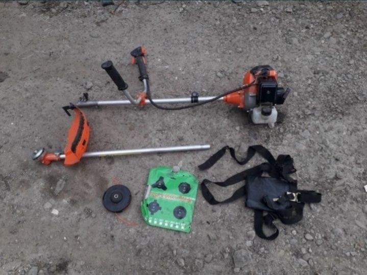 Motocositoare Cositoare de 50 cm ca nouă pornit doar pentru rodaj