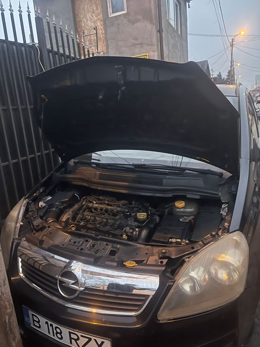 Vând Opel Zafira B 2006