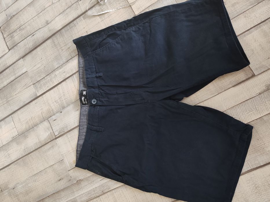 Къс панталон Sinsay