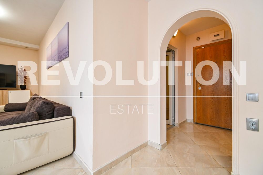 Двустаен апартамент в ж.к. Редута.