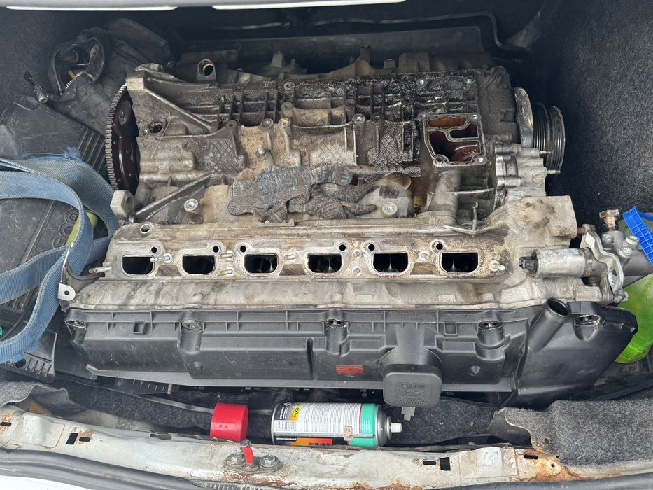 Двигатель м54б25