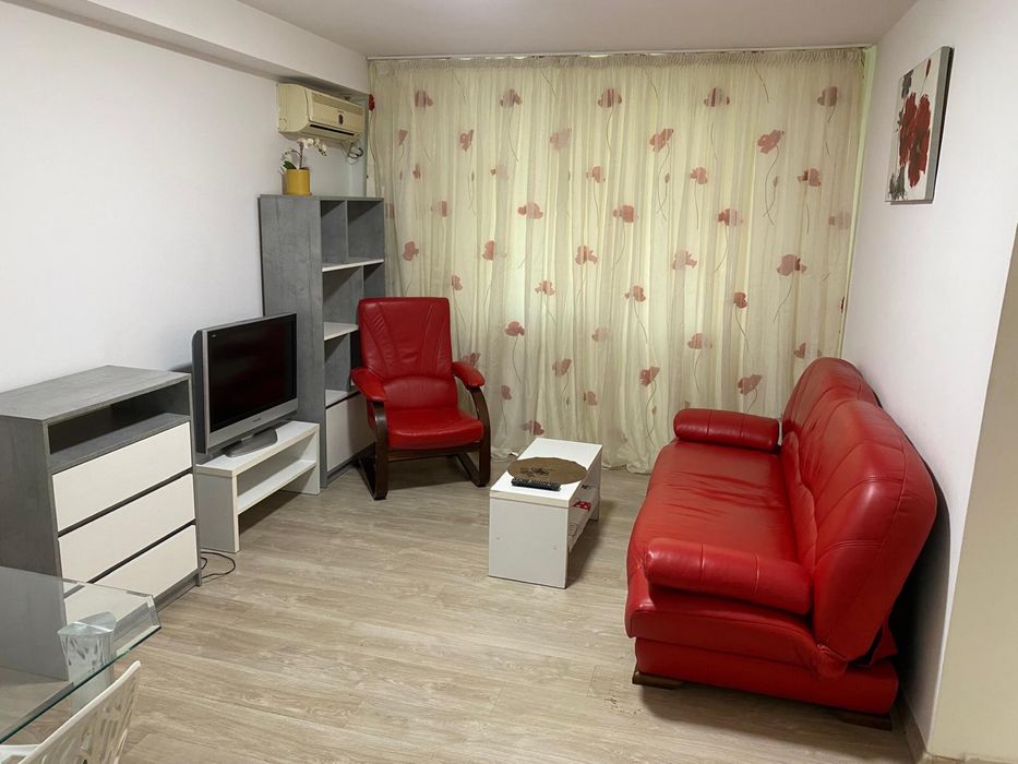 Proprietar: Ofer spre închiriere ap.2 camere in zona foarte buna/centrala, et.1, bulevardul Independentei (langa Piata 1 Mai)
