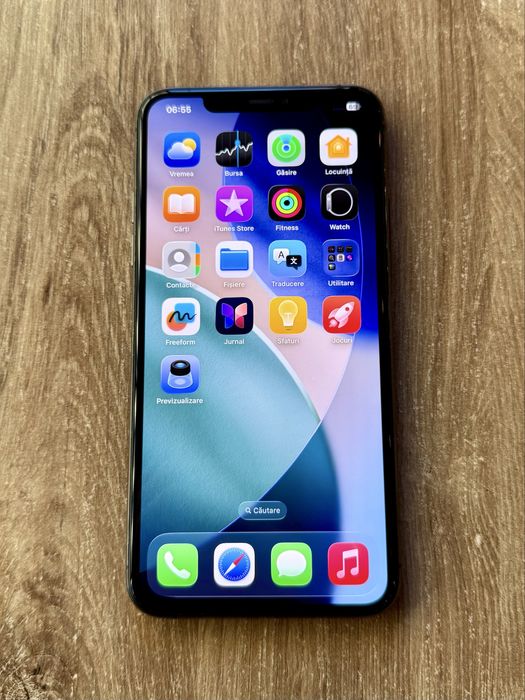 iPhone 11 pro max 64 GB 90% BAT