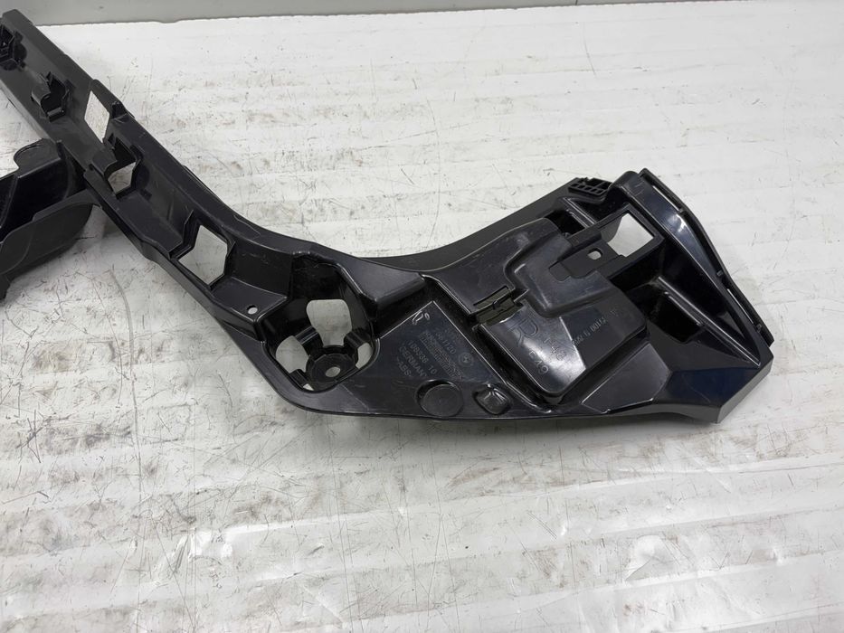 Десен водач / държач задна броня БМВ Х1 Ф48 BMW X1 F48