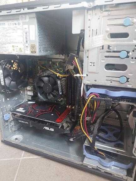 Компютър, отличен