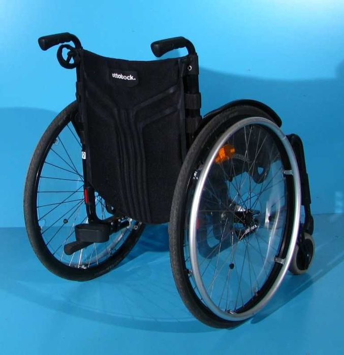 Scaun cu rotile activ din aluminiu Otto Bock - latime sezut 44 cm