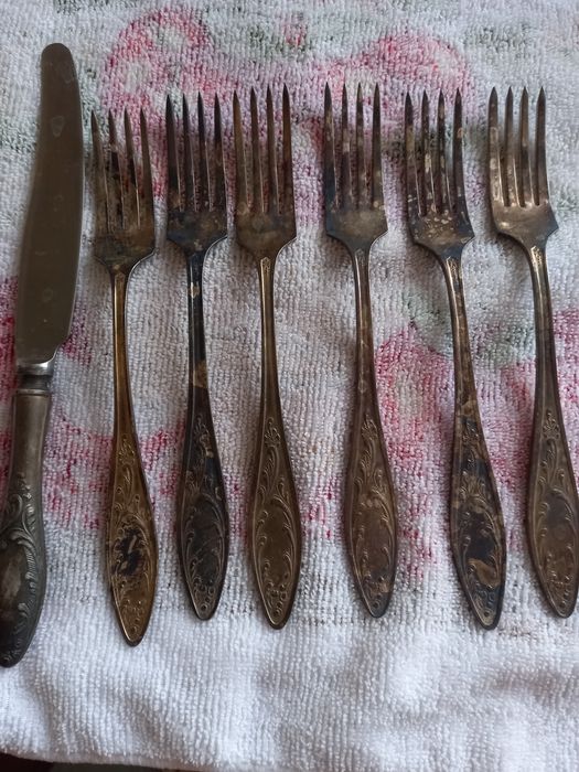 Вилки,нож,мельхиор