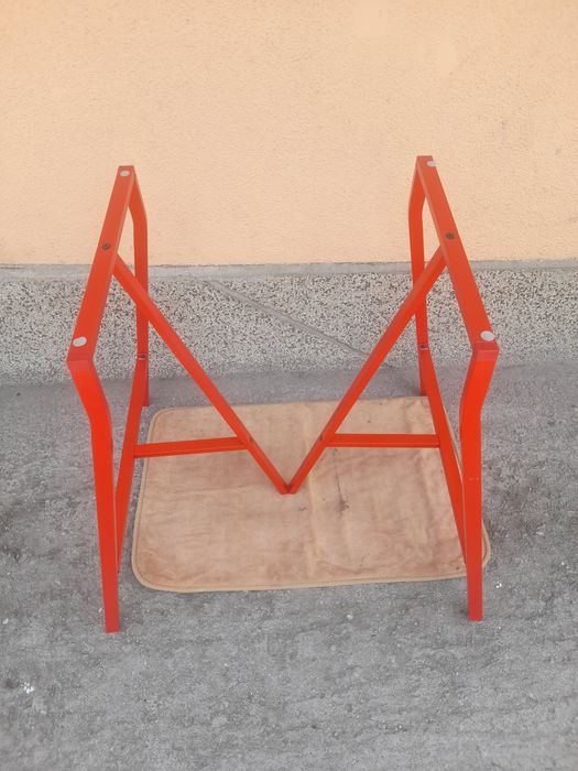 Метални стойки разглобяеми