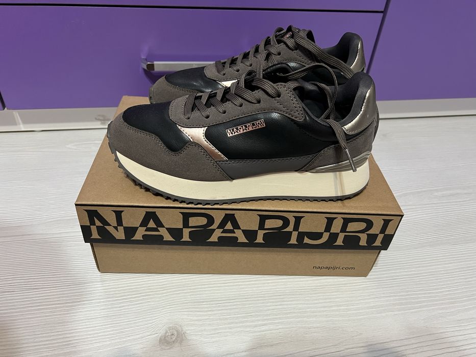 Дамски маратонки Napapijri