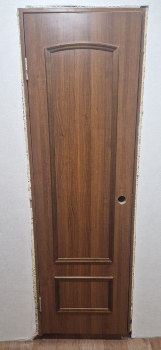 Двери 60 см. 2 шт. б/у в комплекте