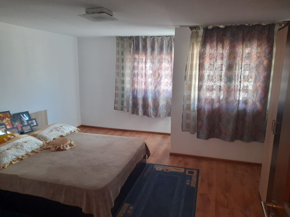 Casă spațioasă P+1 de vânzare în Caransebeș – Valea Cenchi, Str. Râul Alb nr. 15B
