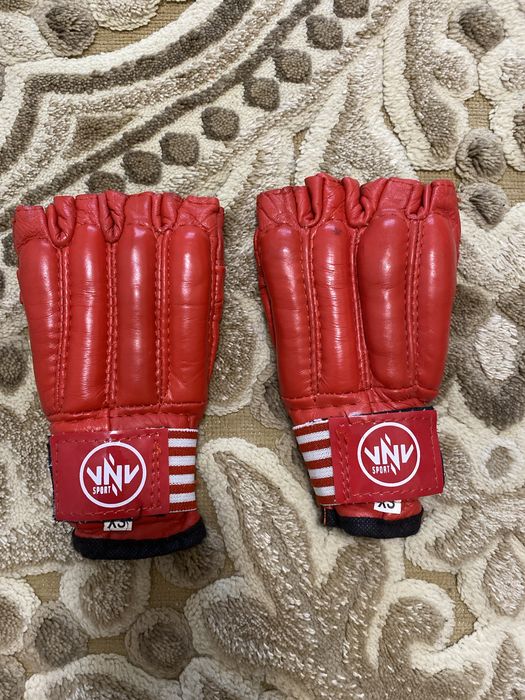Перчатки для рукапашка,карате тд