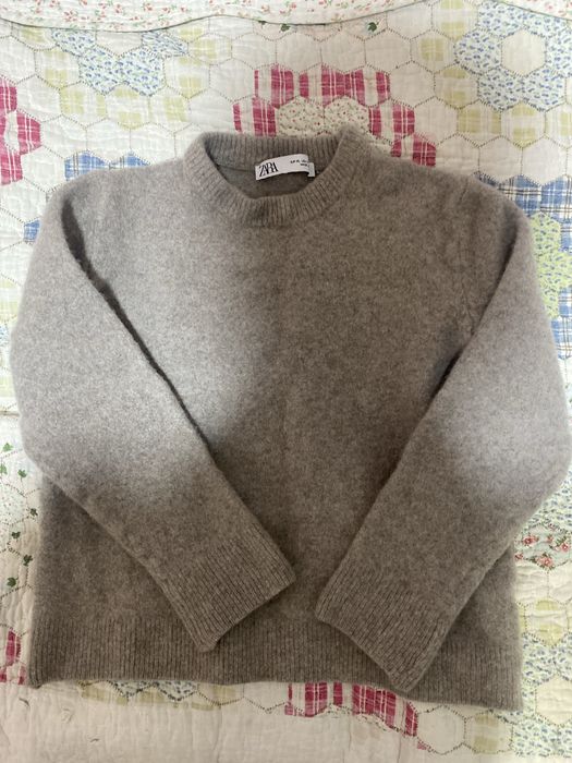 Продаеться куртка zara