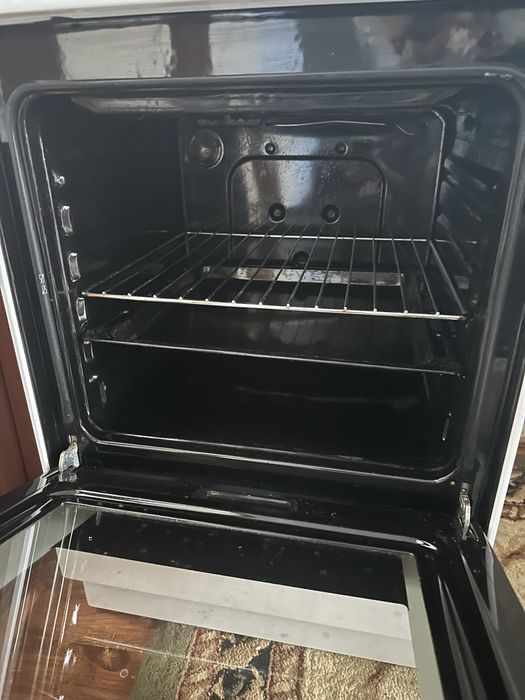 Электрическая плита Indesit