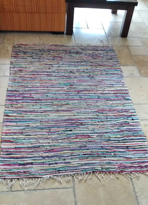Красива шарена пътека черга, ръчна изработка