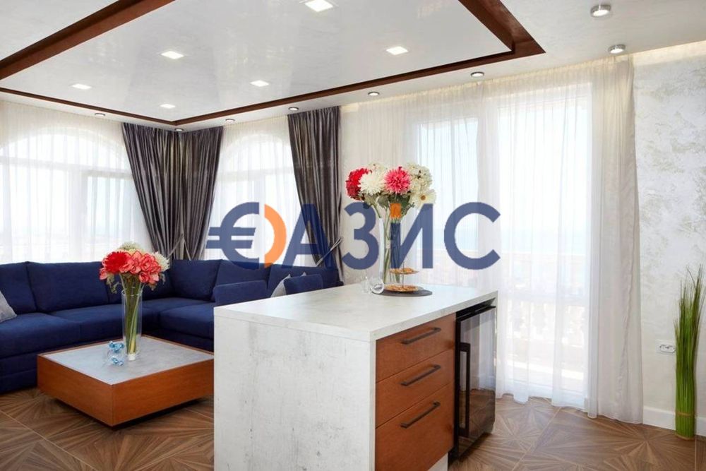 Продава се Тристаен апартамент в Свети Влас - 119 кв.м за 3752 €/кв.м - Снимка #2
