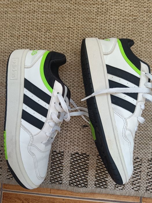 Adidași Adidas că noi