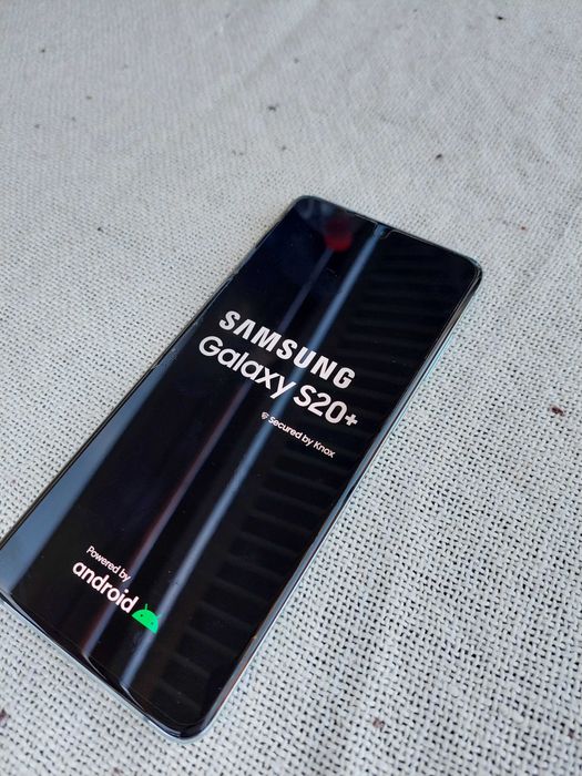 Vand telefon samsung s20+