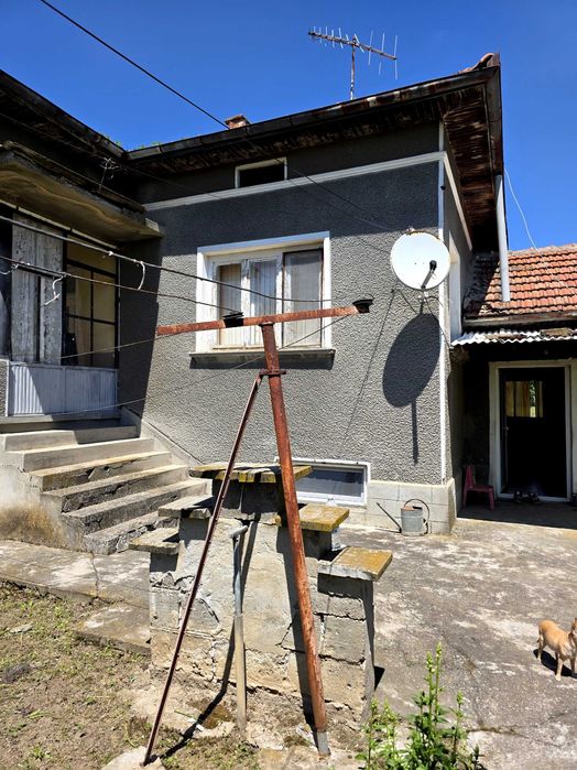 Къща в село Малчика