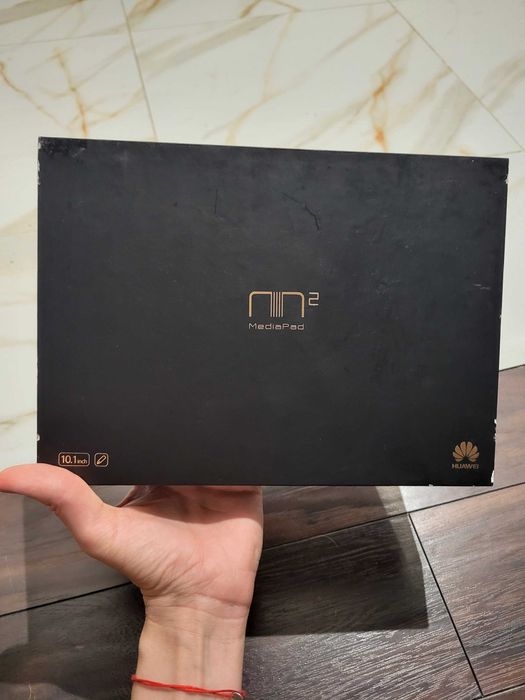 Таблет Huawei MediaPad M2 10.0 (M2-A01L) с калъф