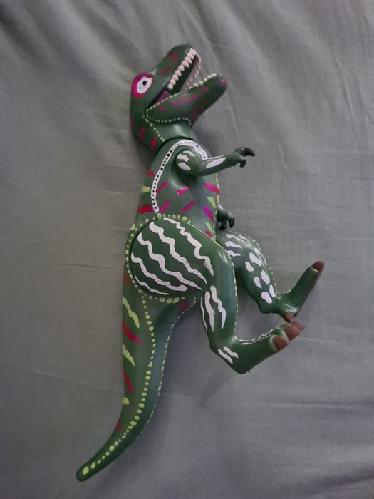 Dinozaur pictat manual playmobil